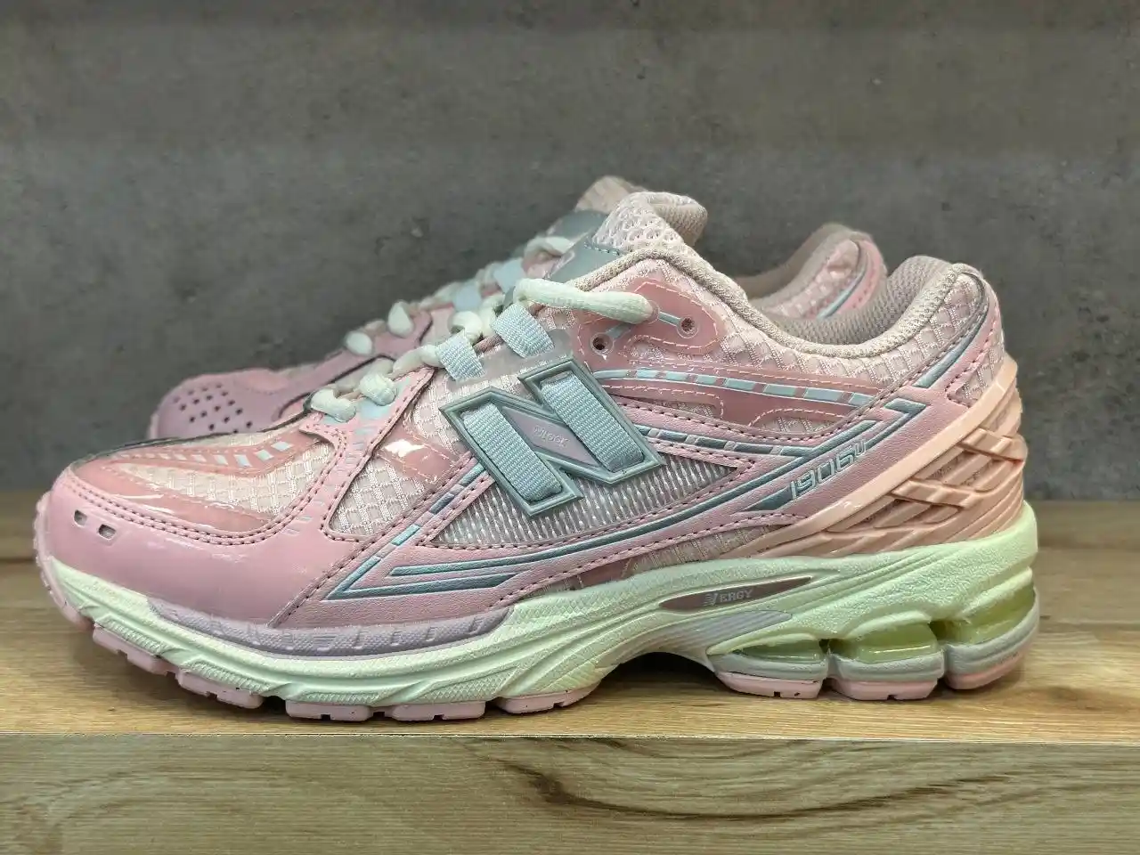 New Balance 1906U کفش اسپرت زنانه نیوبالانس 1906U | New Balance 1906U