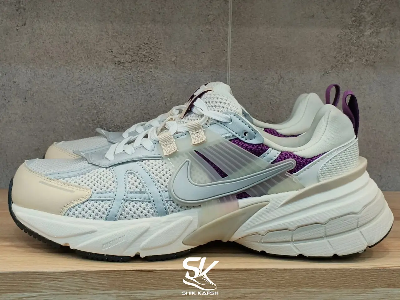 کتونی اسپرت نایک وی 2 کی مردانه و زنانه | Nike V2K Run کتونی اسپرت نایک وی 2 کی مردانه و زنانه | Nike V2K Run